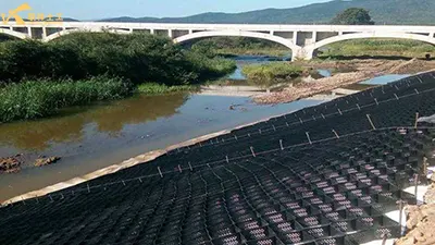 Study on mechanical properties and long-term stability of geocell reinforced roadbed