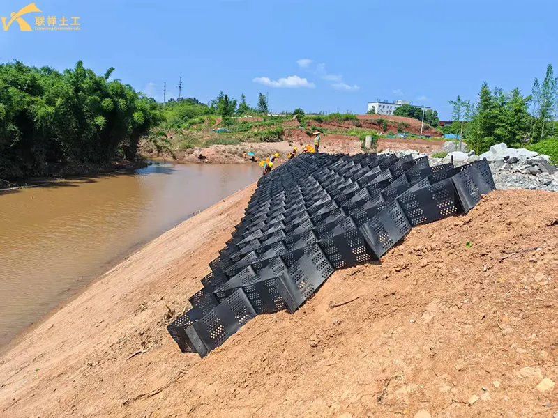 Requirements for the Tensile Strength of Geocells in River Channel Construction