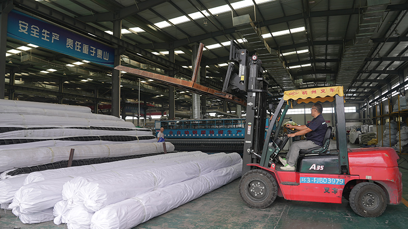 Geogrid Loading And Delivery