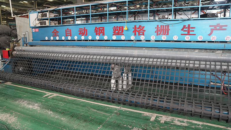 Steel-Plastic Grating Production Workshop