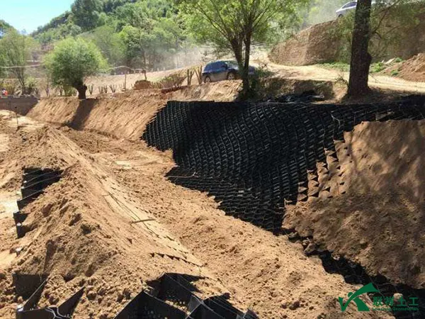 Geocell Slope Protection Backfill Stage