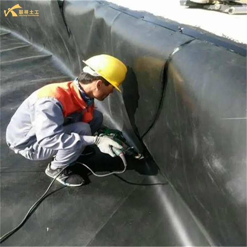 Geomembrane Welding Operation