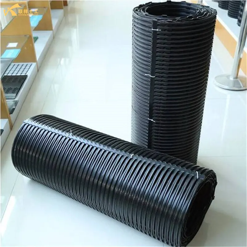 Uniaxial Plastic Geogrid Awaiting Quality Inspection