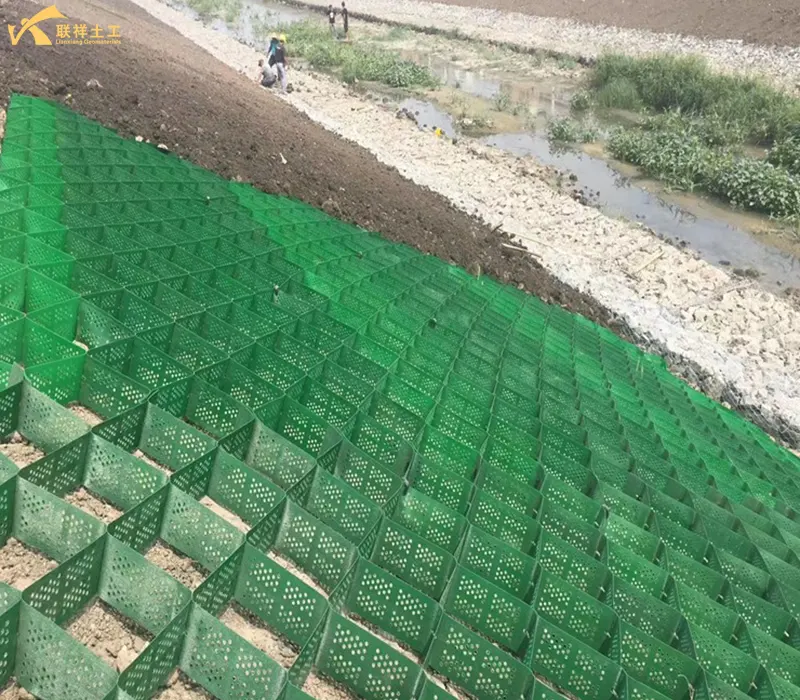 Geocell River Slope Protection
