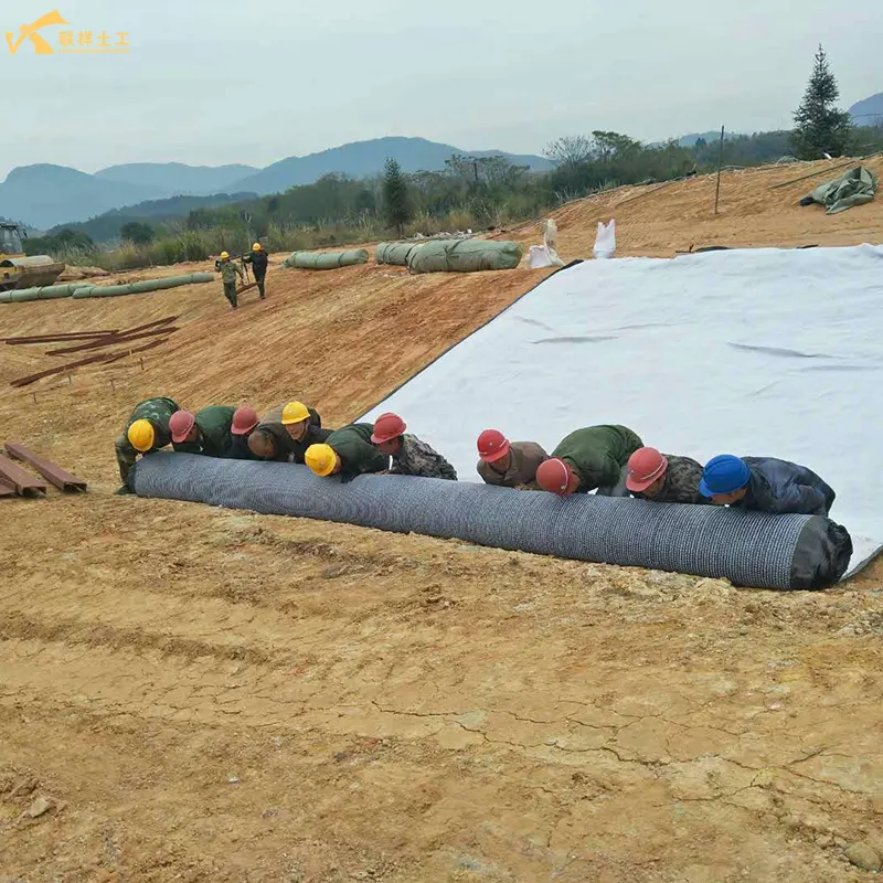 Bentonite Geosynthetic Clay Liner Is Used In Artificial Lake Construction Projects