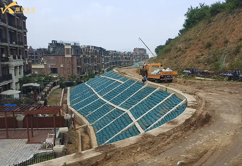 Geotextile Bag Are Used In Community Greening And Slope Protection Projects