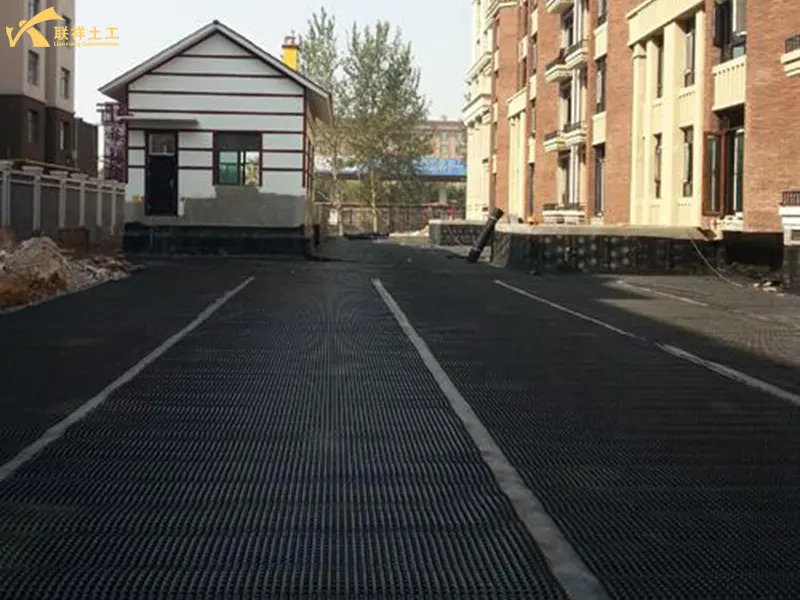 Construction Of Drainage Board On The Roof Of Underground Garage In Residential Area