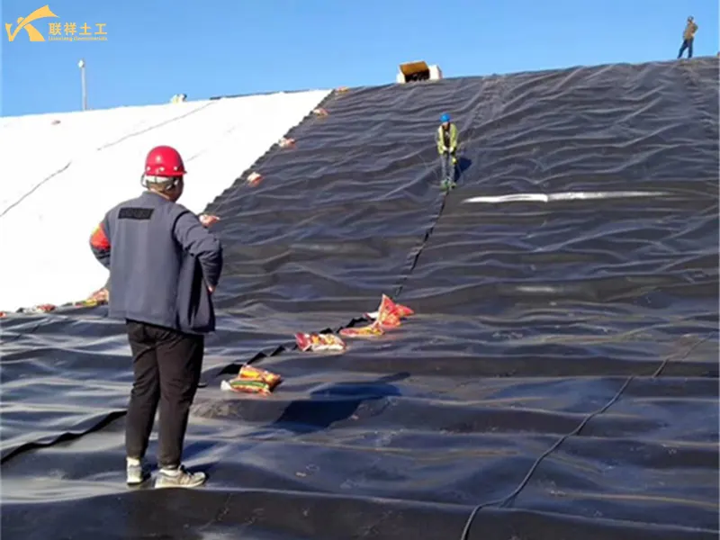 Geomembrane Welding Construction